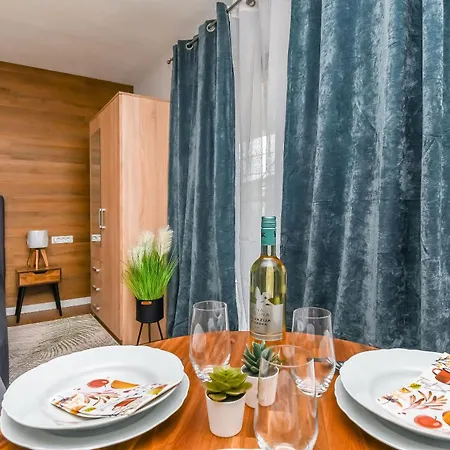 Neli Апартаменти *