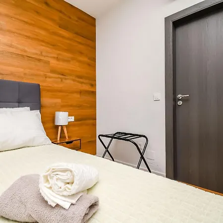 Апартаменти Neli