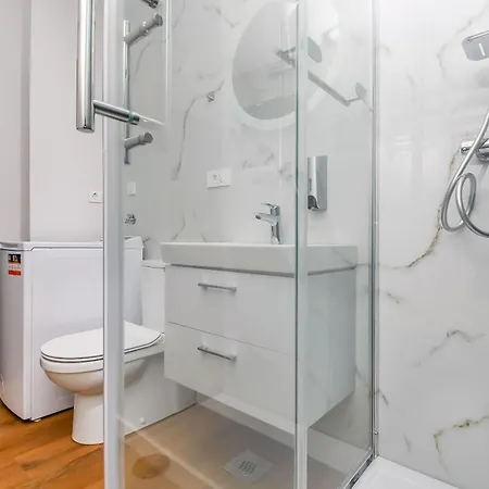 Апартаменти Neli