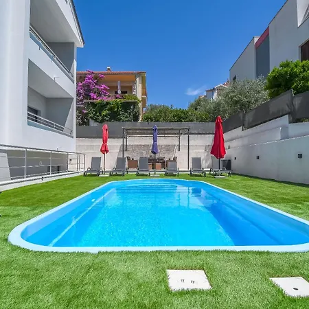 Apartment Neli