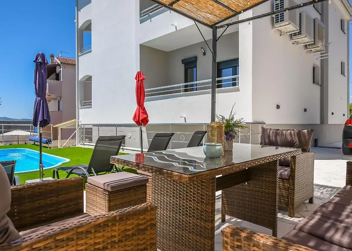 Neli Apartmán